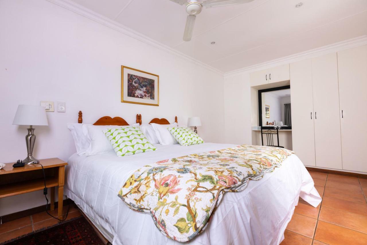 Olive Tree Farm Bed and Breakfast Magaliesburg Buitenkant foto